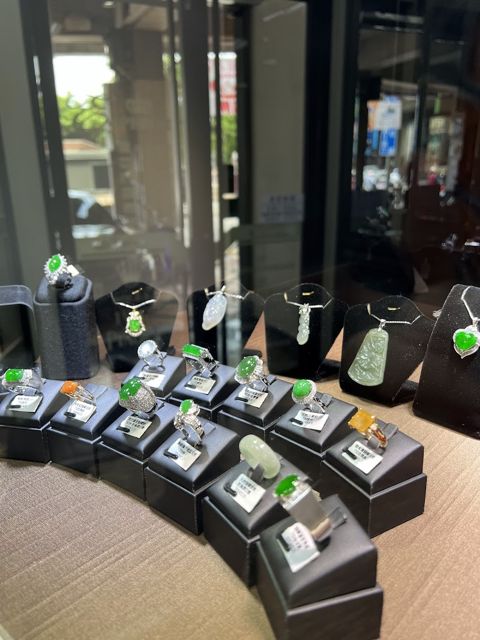 英皇精品當舖-高雄左營合法當鋪/汽機車借款/黃金鑽石手錶典當/二手精品買賣