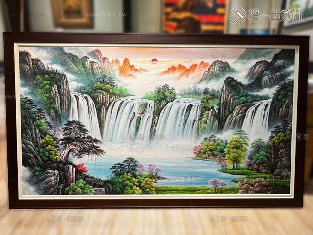 畫廊油畫擺一起家飾