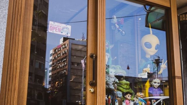 Booming 玩具 • 花藝 • 服飾 選物店
