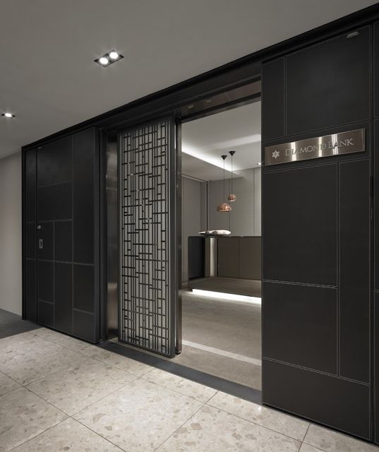 Diamond Bank 鑽石銀行（鑑賞預約制）