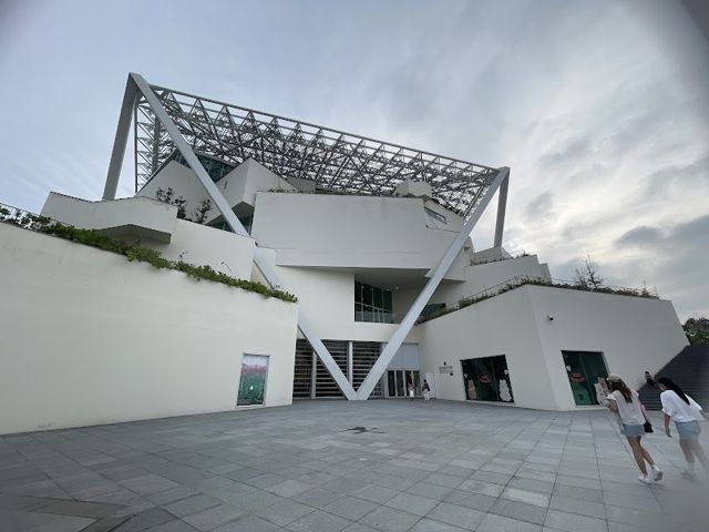 臺南國家美術館